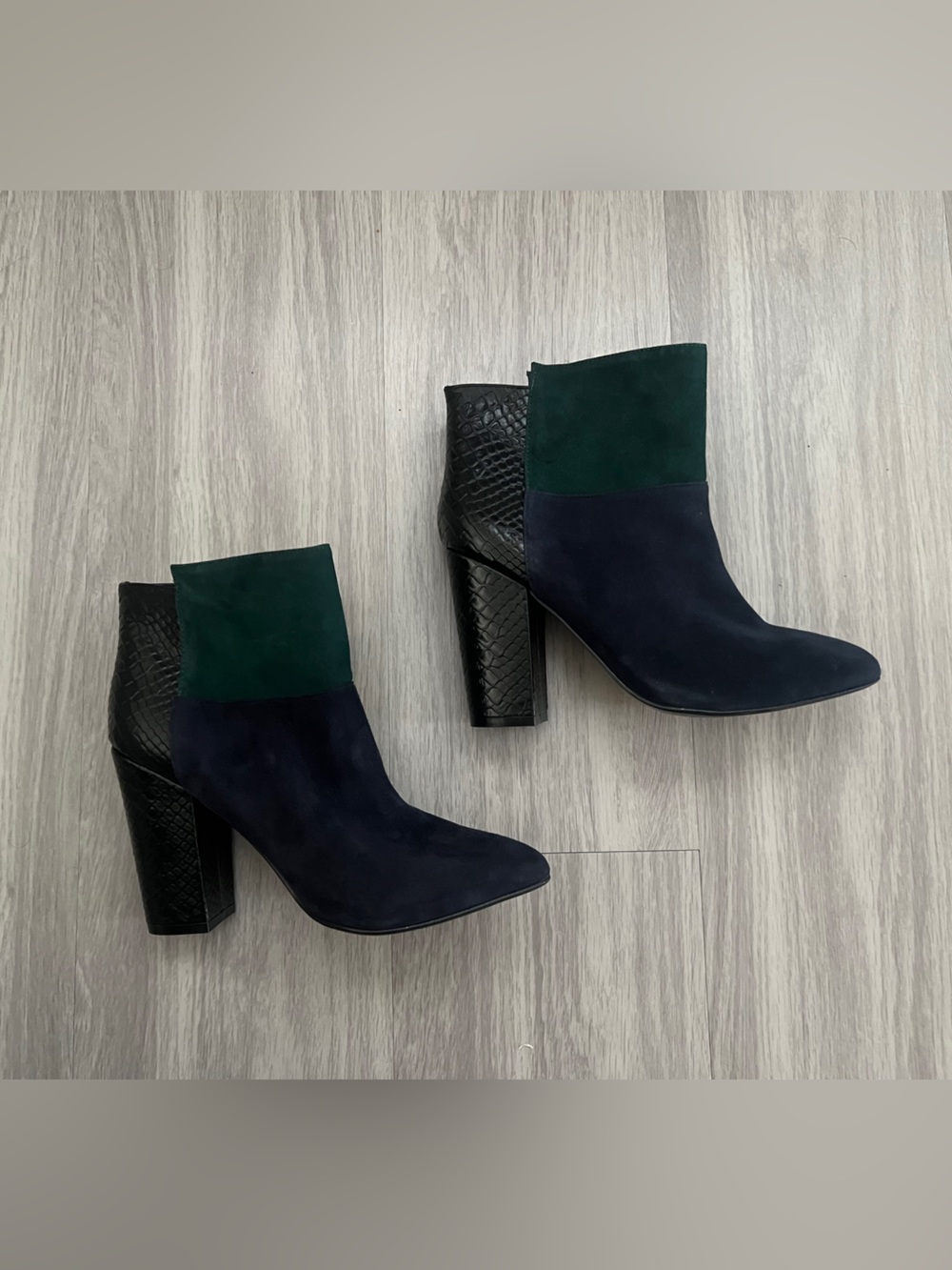Chinese Laundry Allure Women’s Colorblock Suede Ankle Booties Navy Green Block